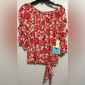 CeCe Women's Red and White Floral Blouse
